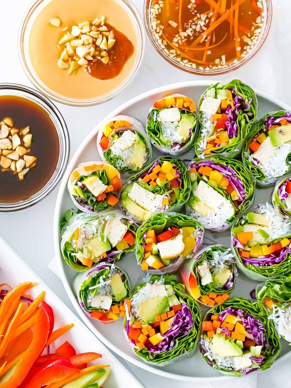 summer rolls with souses