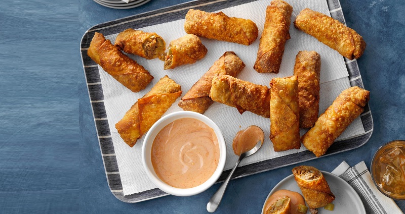 egg rolls with sause